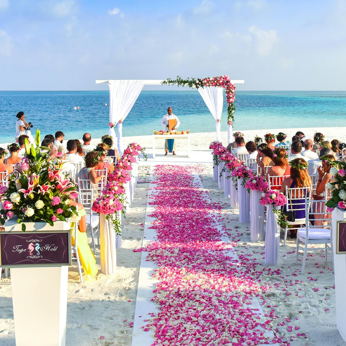 Wedding Capsule