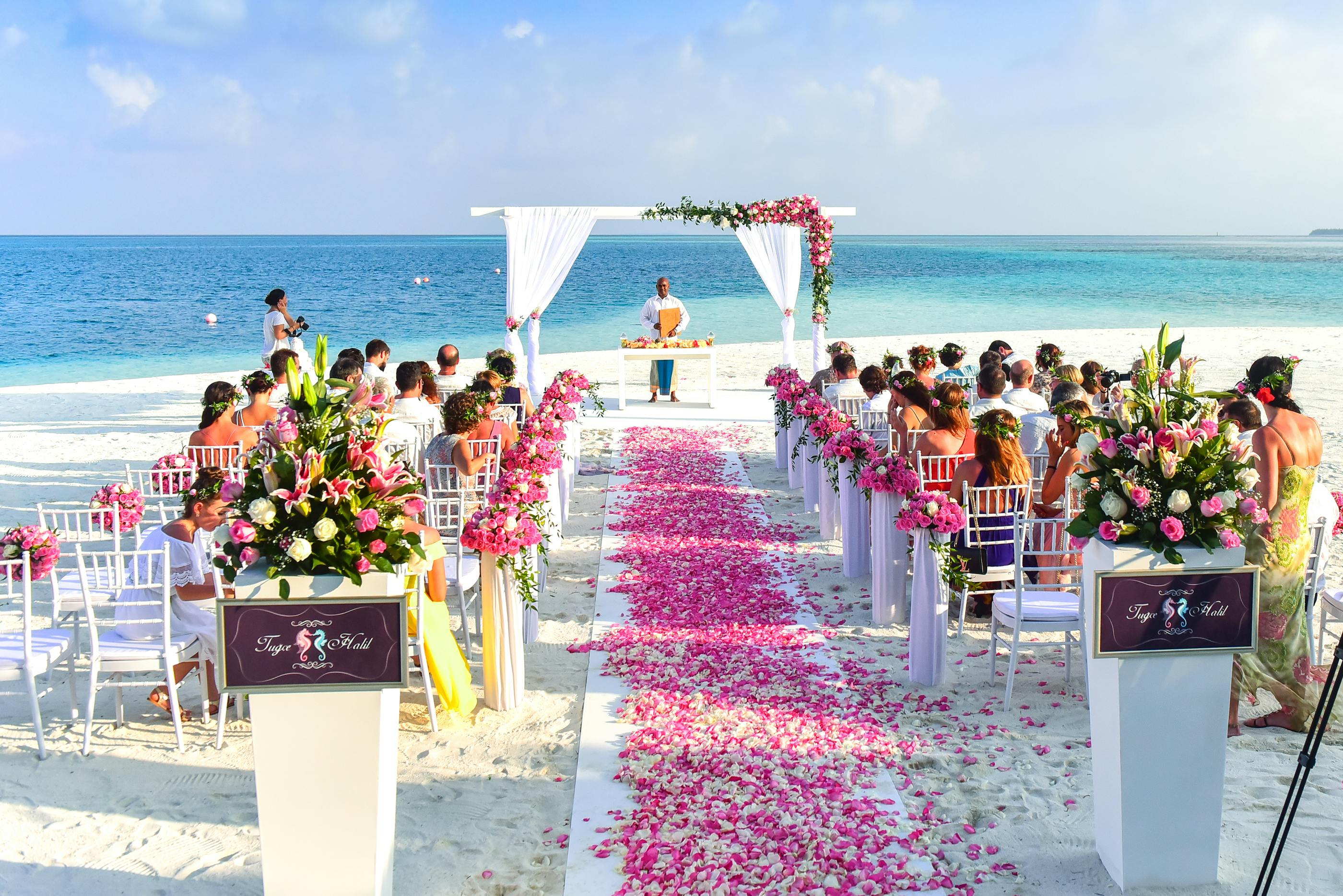 Wedding Capsule